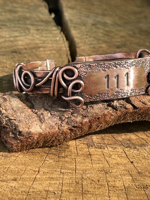 Amulet manifestacji z czystej miedzi wire wrapping owijana drutem bransoleta liczby anielskie 111 prezent z intencją