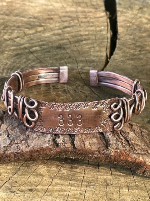 Amulet odwagi z czystej miedzi wire wrapping owijana drutem bransoleta liczby anielskie 333 prezent dla duszy