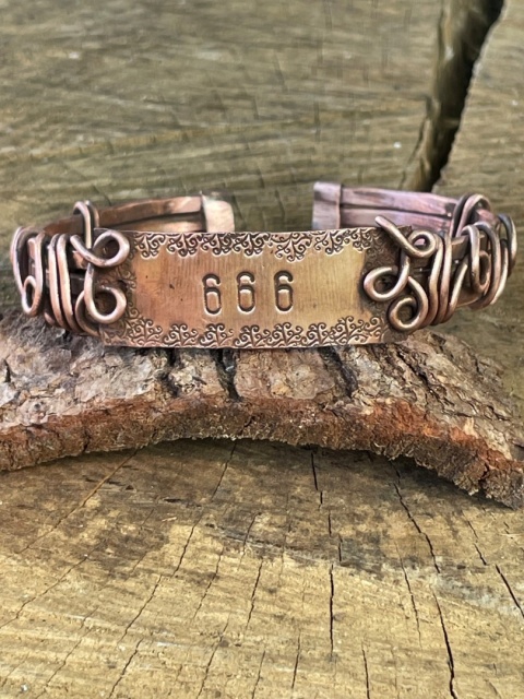 Amulet spokoju z czystej miedzi wire wrapping owijana drutem bransoleta liczby anielskie 666 prezent dla duszy
